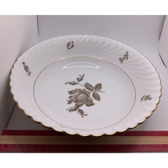 Vintage Königl. pr. Tettau Bavaria Serving Bowl 9" Gold Trim Floral Konigl - Picture 1 of 3